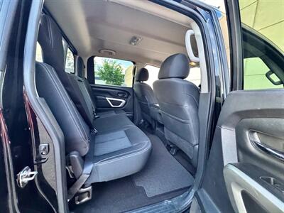 2018 Nissan Titan SV   - Photo 23 - Madison, WI 53716