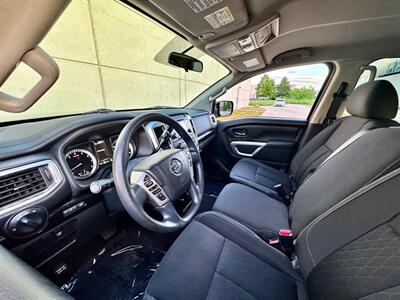 2018 Nissan Titan SV   - Photo 15 - Madison, WI 53716