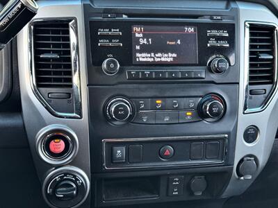 2018 Nissan Titan SV   - Photo 27 - Madison, WI 53716