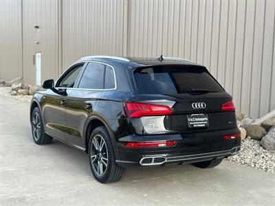 2020 Audi Q5 e quattro Premium Plus 55 TFSI   - Photo 8 - Madison, WI 53716