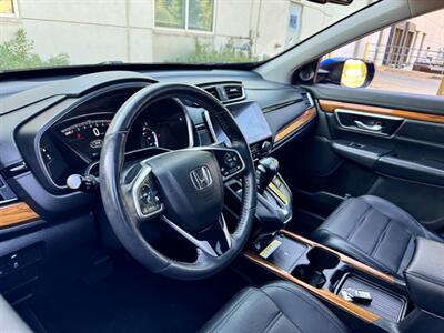 2022 Honda CR-V Touring - Photo 17 - Madison, WI 53716