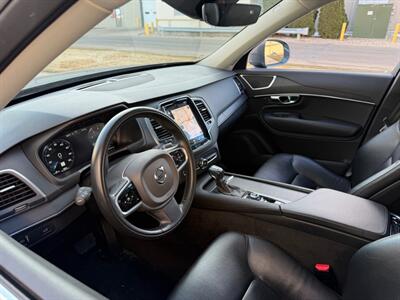 2020 Volvo XC90 T6 Momentum 6-Passenger   - Photo 14 - Madison, WI 53716
