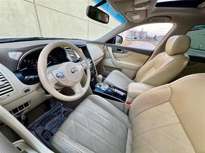 2017 INFINITI QX70 - Photo 15 - Madison, WI 53716