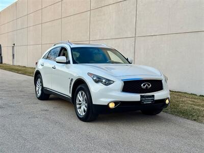 2017 INFINITI QX70 - Photo 4 - Madison, WI 53716