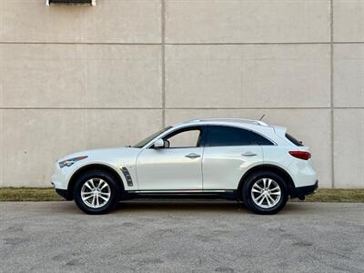 2017 INFINITI QX70 - Photo 5 - Madison, WI 53716