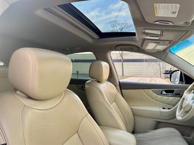 2017 INFINITI QX70 - Photo 19 - Madison, WI 53716
