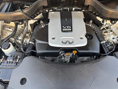 2017 INFINITI QX70 - Photo 31 - Madison, WI 53716