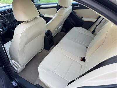 2012 Volkswagen Jetta TDI   - Photo 15 - Madison, WI 53716