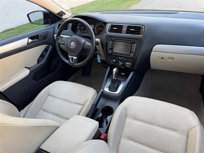 2012 Volkswagen Jetta TDI   - Photo 13 - Madison, WI 53716