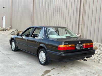 1991 Honda Accord EX   - Photo 8 - Madison, WI 53716