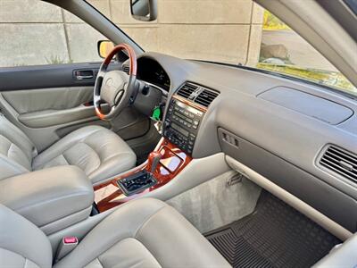 2000 Lexus LS 400 - Photo 18 - Madison, WI 53716