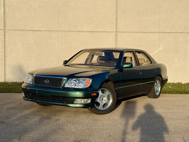 2000 Lexus LS 400   - Photo 1 - Madison, WI 53716