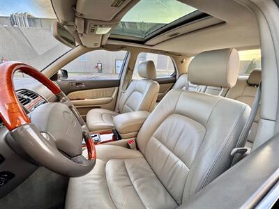 2000 Lexus LS 400 - Photo 21 - Madison, WI 53716
