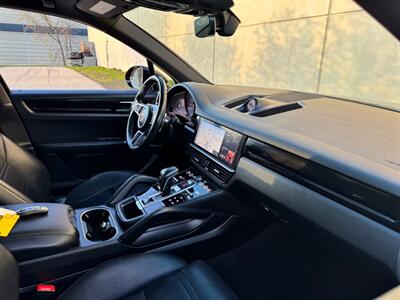 2019 Porsche Cayenne S - Photo 18 - Madison, WI 53716