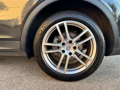 2019 Porsche Cayenne S - Photo 36 - Madison, WI 53716