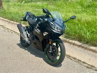 2022 Kawasaki Ninja 400  ABS - Photo 3 - Madison, WI 53716