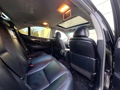 2014 Lexus LS 460   - Photo 21 - Madison, WI 53716