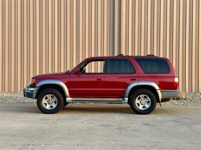 2001 Toyota 4Runner SR5   - Photo 6 - Madison, WI 53716