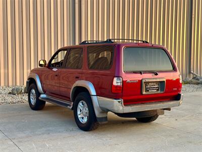 2001 Toyota 4Runner SR5   - Photo 10 - Madison, WI 53716