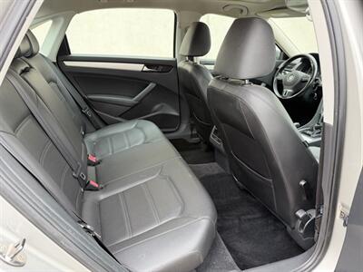 2013 Volkswagen Passat TDI SE   - Photo 12 - Madison, WI 53716