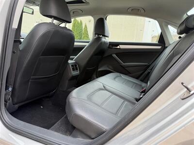 2013 Volkswagen Passat TDI SE   - Photo 16 - Madison, WI 53716