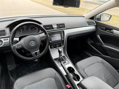 2013 Volkswagen Passat TDI SE   - Photo 17 - Madison, WI 53716