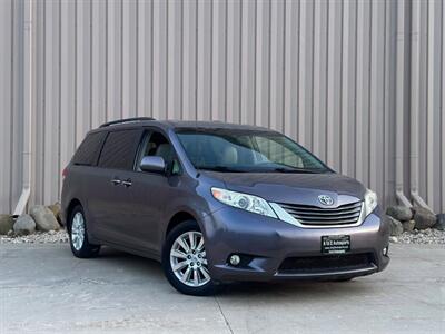 2014 Toyota Sienna XLE 7-Passenger   - Photo 2 - Madison, WI 53716