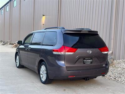 2014 Toyota Sienna XLE 7-Passenger   - Photo 8 - Madison, WI 53716