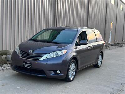 2014 Toyota Sienna XLE 7-Passenger   - Photo 3 - Madison, WI 53716