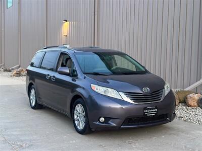 2014 Toyota Sienna XLE 7-Passenger   - Photo 4 - Madison, WI 53716