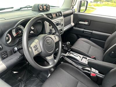 2012 Toyota FJ Cruiser   - Photo 17 - Madison, WI 53716