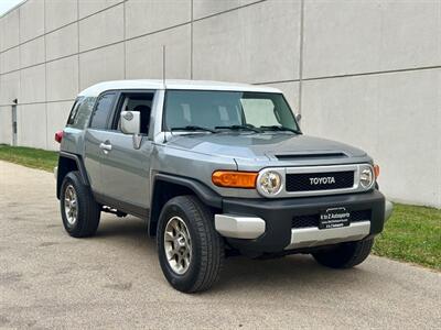 2012 Toyota FJ Cruiser   - Photo 4 - Madison, WI 53716