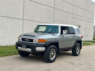 2012 Toyota FJ Cruiser   - Photo 3 - Madison, WI 53716