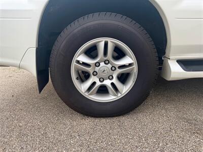 2005 Lexus GX 470 - Photo 38 - Madison, WI 53716