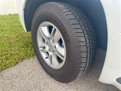 2005 Lexus GX 470 - Photo 36 - Madison, WI 53716