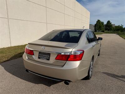 2014 Honda Accord Sport   - Photo 9 - Madison, WI 53716