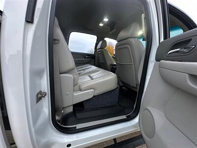 2009 Chevrolet Silverado 3500 LTZ - Photo 21 - Madison, WI 53716