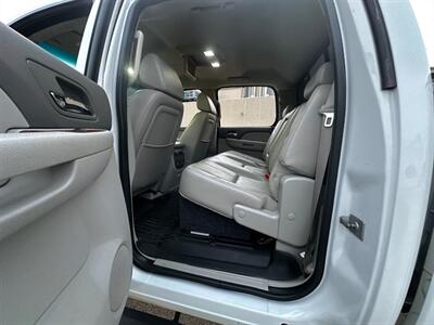2009 Chevrolet Silverado 3500 LTZ - Photo 20 - Madison, WI 53716