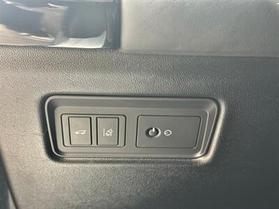 2017 Land Rover Range Rover HSE   - Photo 32 - Madison, WI 53716