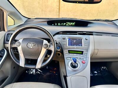 2012 Toyota Prius Four   - Photo 13 - Madison, WI 53716
