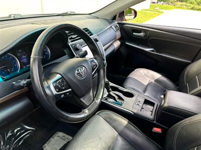 2015 Toyota Camry XLE   - Photo 17 - Madison, WI 53716