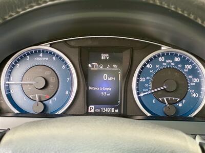 2015 Toyota Camry XLE   - Photo 27 - Madison, WI 53716