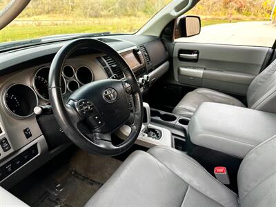 2008 Toyota Sequoia Platinum   - Photo 17 - Madison, WI 53716