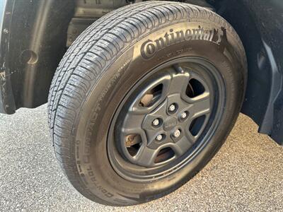 2015 Jeep Patriot Sport   - Photo 25 - Madison, WI 53716