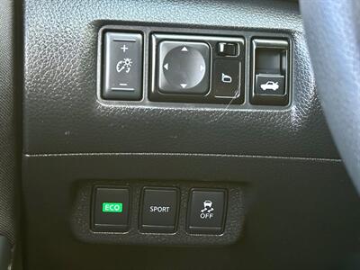 2016 Nissan Sentra SR   - Photo 27 - Madison, WI 53716