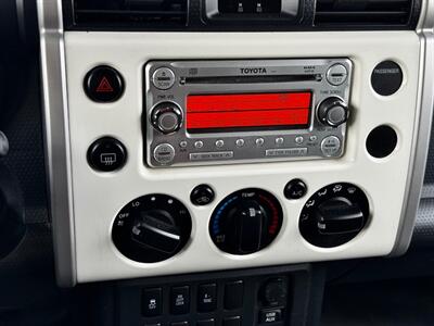 2011 Toyota FJ Cruiser - Photo 26 - Madison, WI 53716