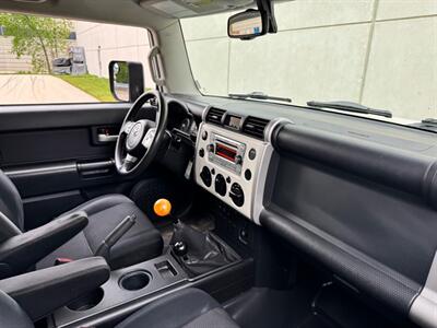 2011 Toyota FJ Cruiser - Photo 18 - Madison, WI 53716