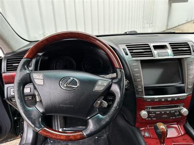 2011 Lexus LS 460 L   - Photo 21 - Madison, WI 53716