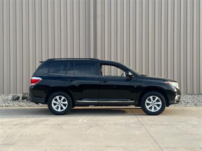 2012 Toyota Highlander SE   - Photo 7 - Madison, WI 53716