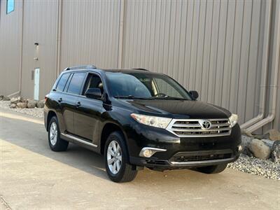 2012 Toyota Highlander SE   - Photo 4 - Madison, WI 53716